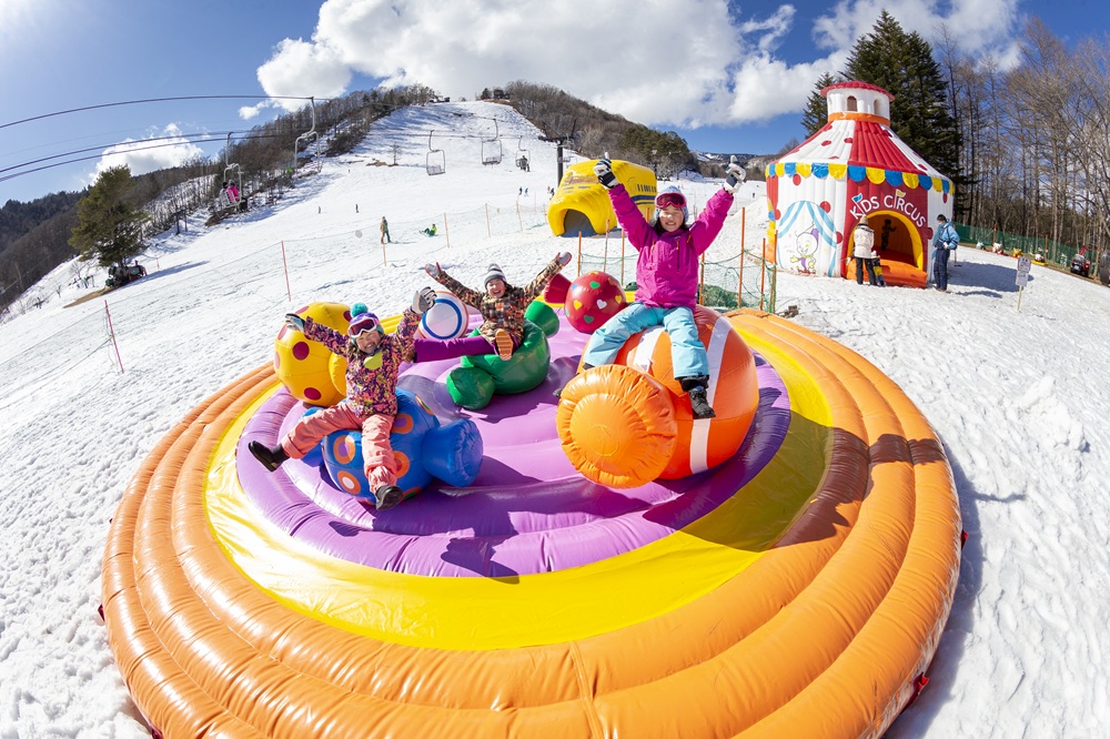 キッズパーク「ふわふわ遊具」