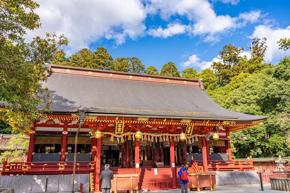 塩釜神社　左右宮拝殿