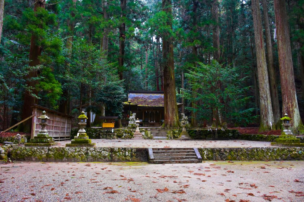 奈良県「龍穴神社」