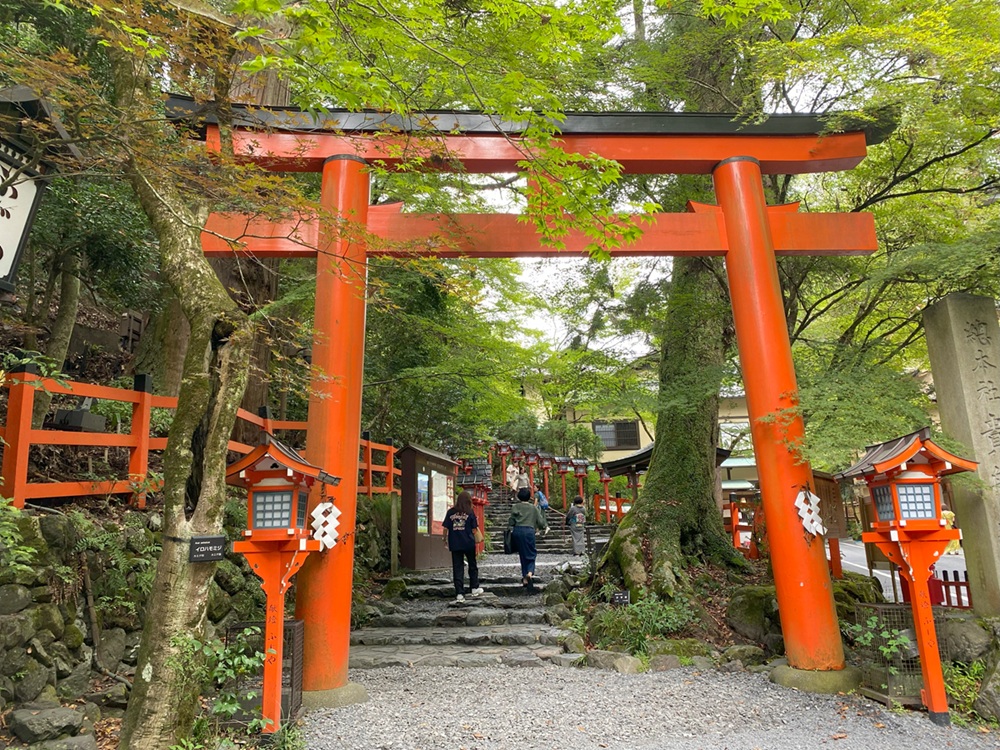 貴船神社・本宮へ