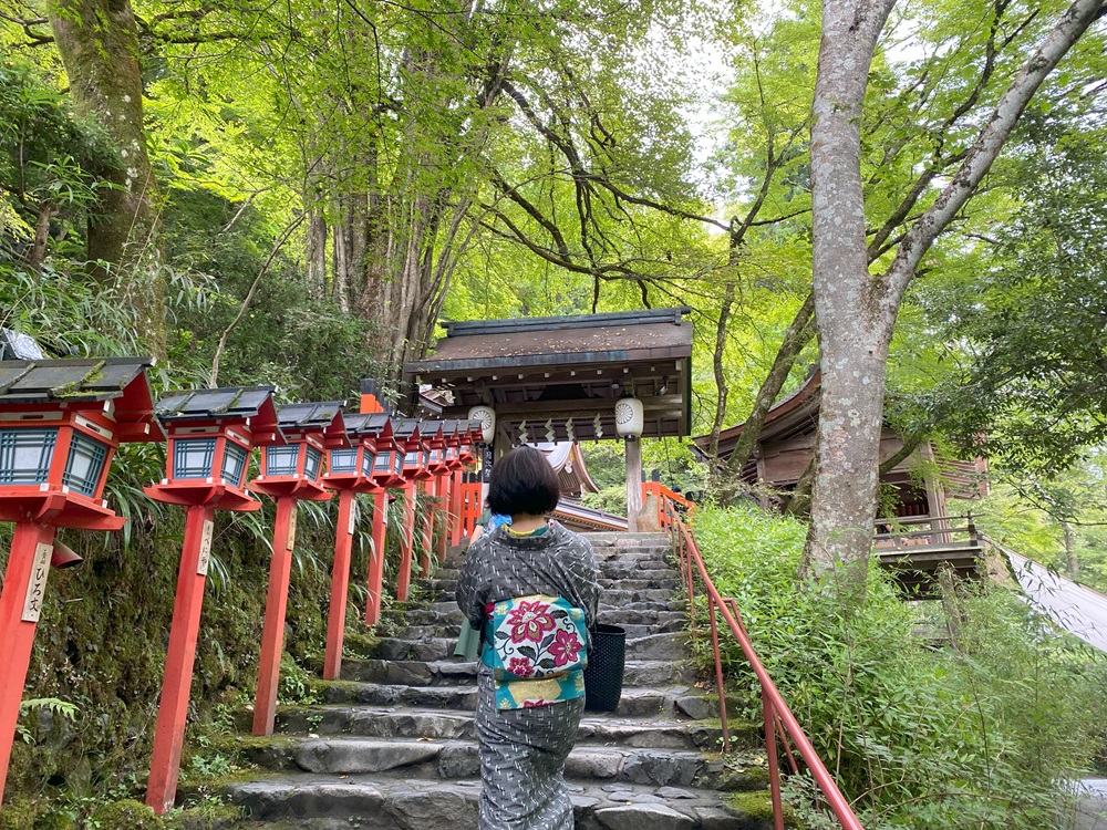 本宮へと上る石段