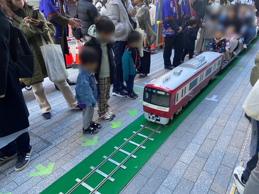 実際に乗れるミニ電車